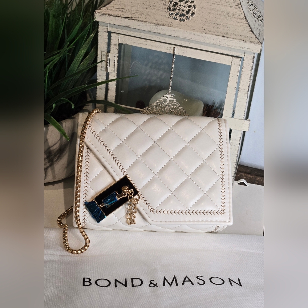 Bond & Mason "The Sasha" White Quilted Crossbody Bag